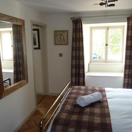Old Town Brewery Apartment Edinburg Exteriör bild